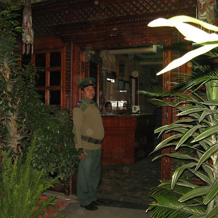 Hotel Metropolitan Kantipur Katmandú Exterior foto