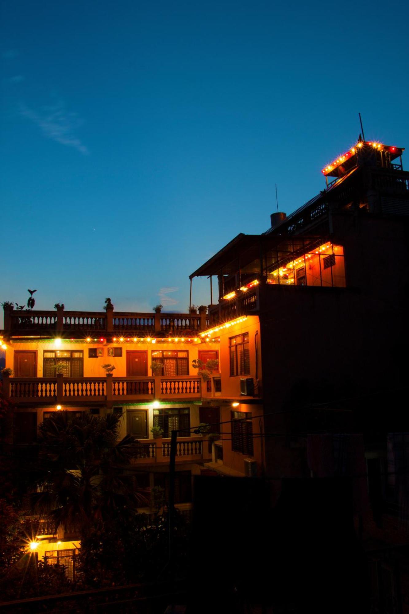 Hotel Metropolitan Kantipur Katmandú Exterior foto